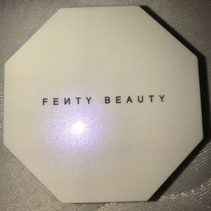 Fenty beauty highlighter